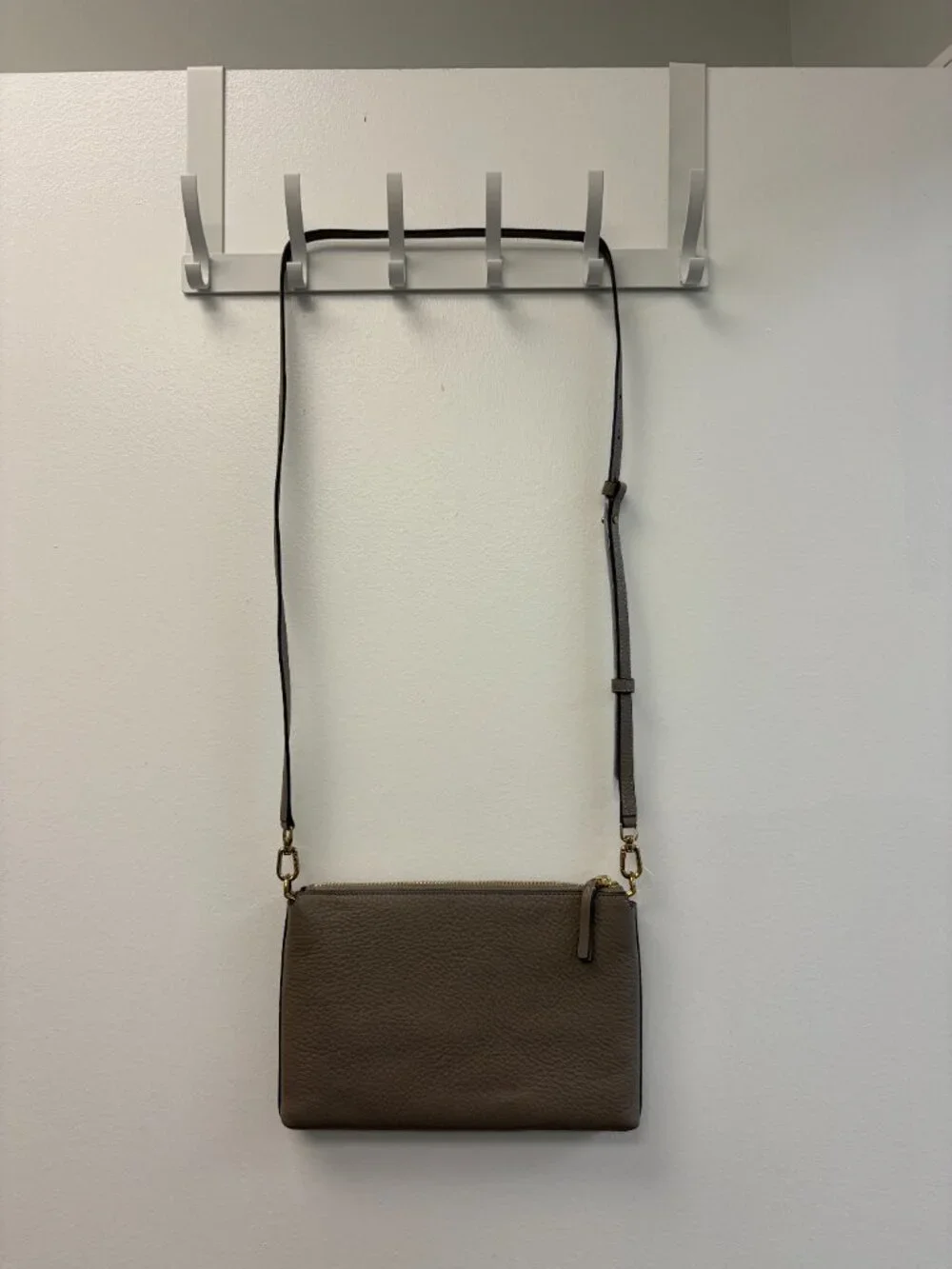 Tory Burch - Kira Pebbled Top Zip Crossbody